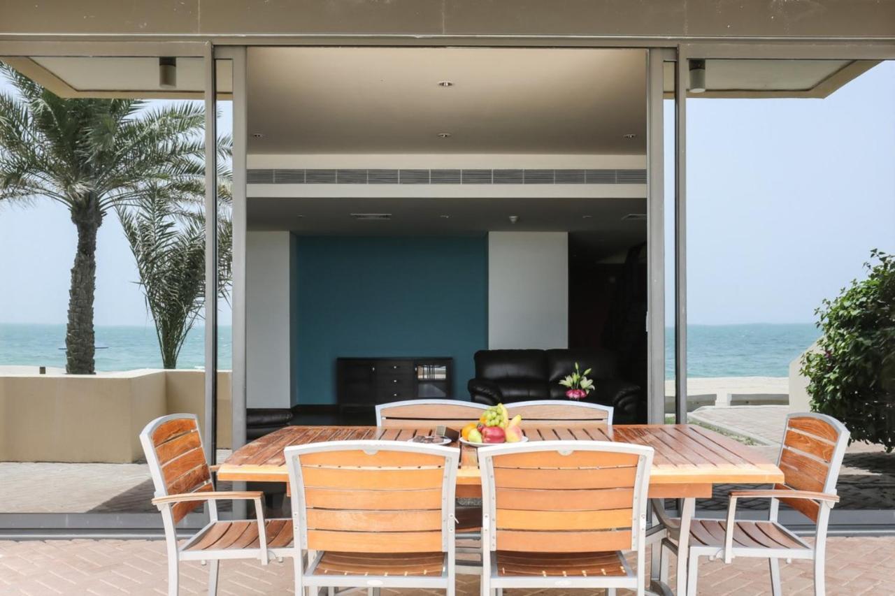 Hilton Kuwait Resort Kuwait City Exterior photo