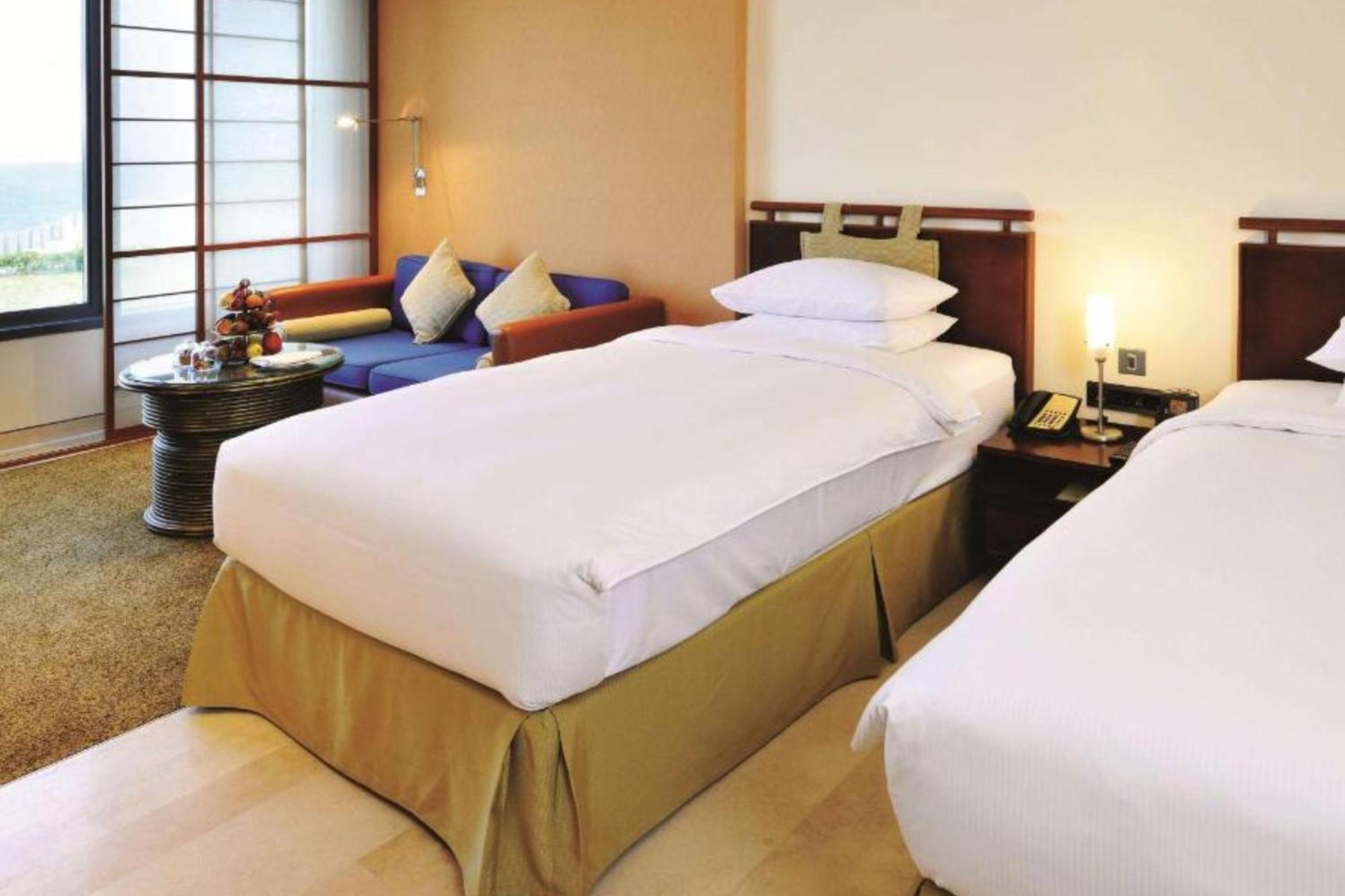 Hilton Kuwait Resort Kuwait City Exterior photo