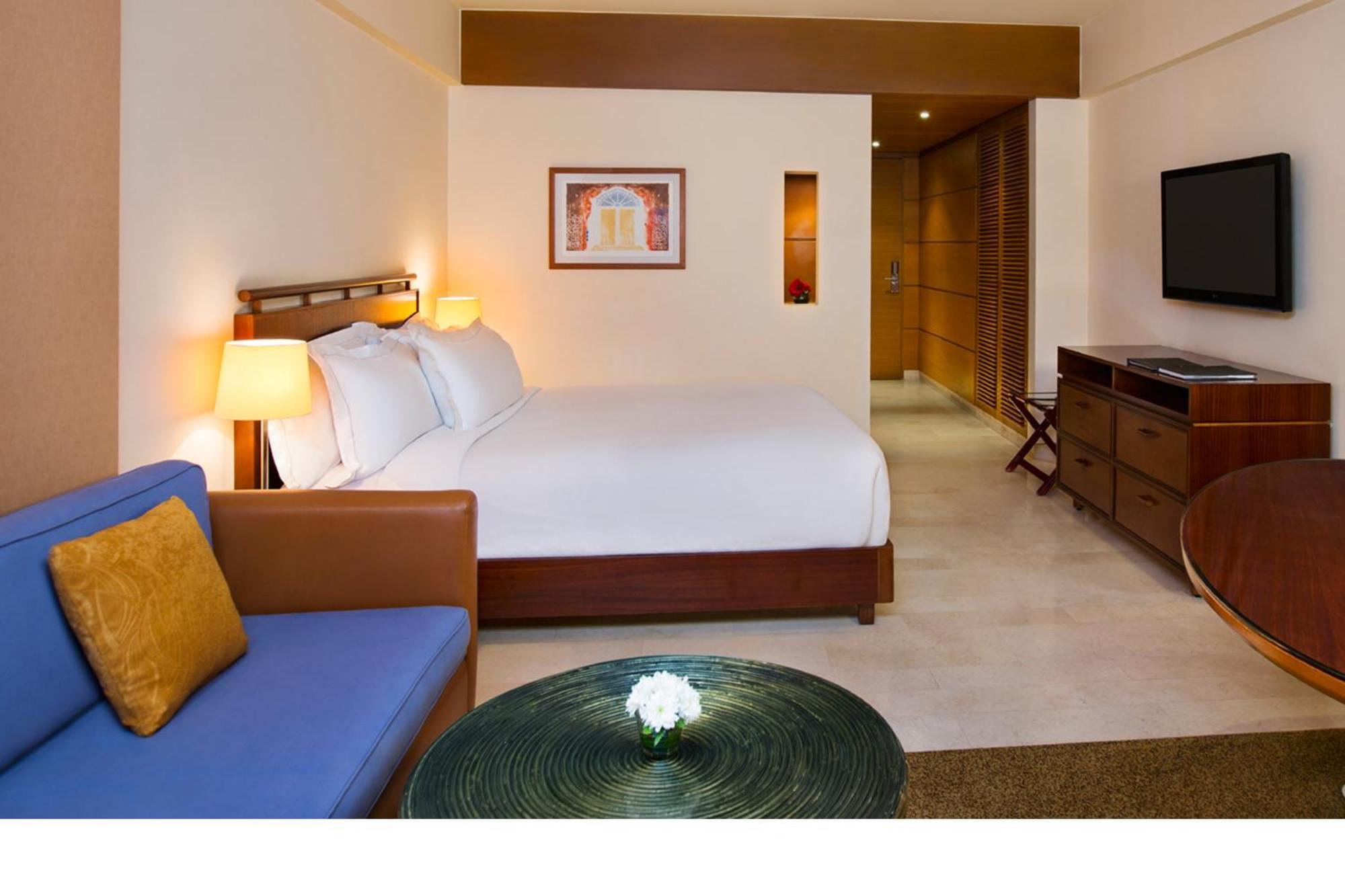 Hilton Kuwait Resort Kuwait City Exterior photo