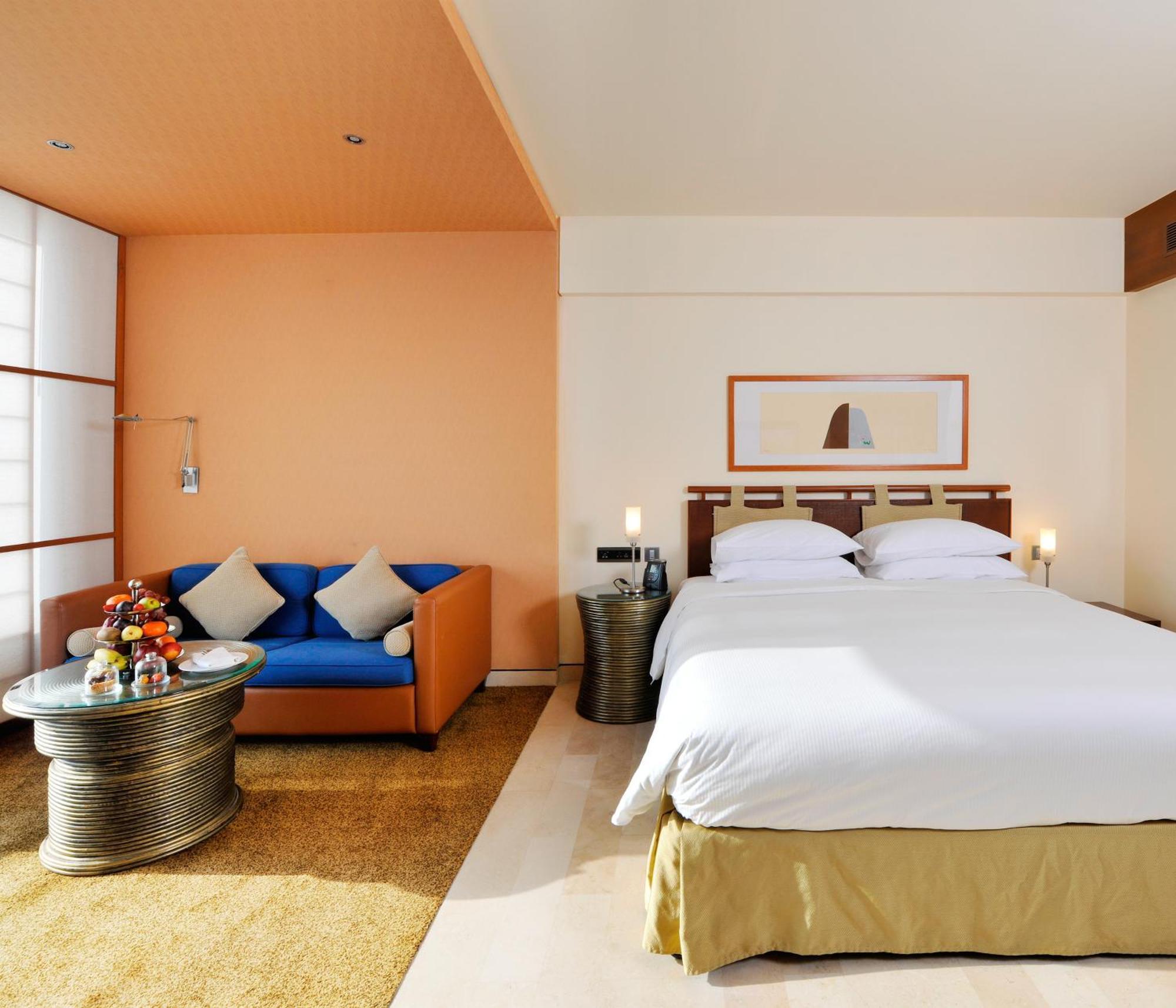 Hilton Kuwait Resort Kuwait City Exterior photo